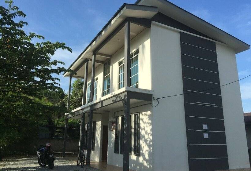 בית מלון כפרי Wave Langkawi Inn