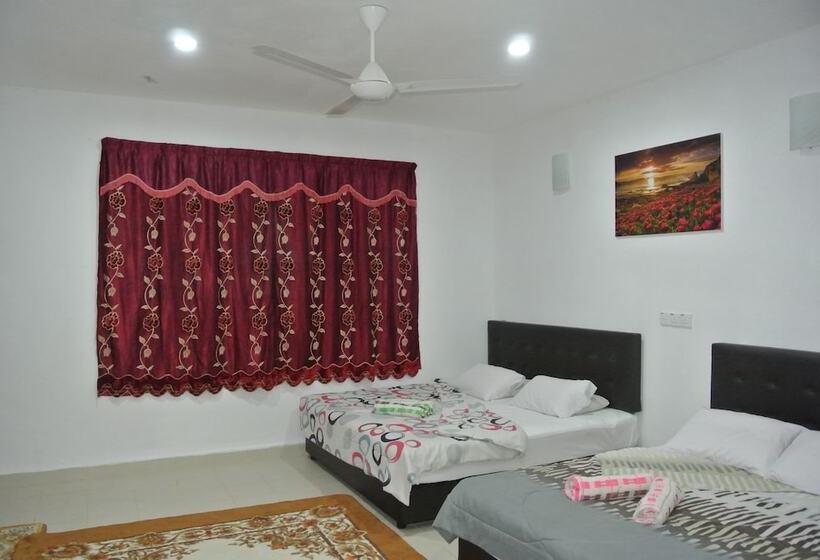 בית מלון כפרי Wave Langkawi Inn