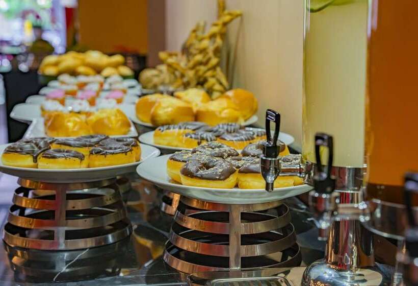 Paralia Hotel Nha Trang