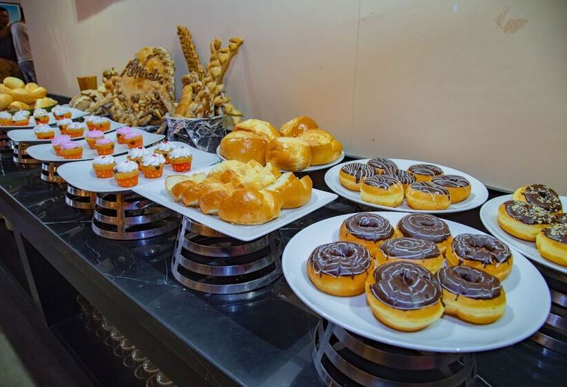 Paralia Hotel Nha Trang