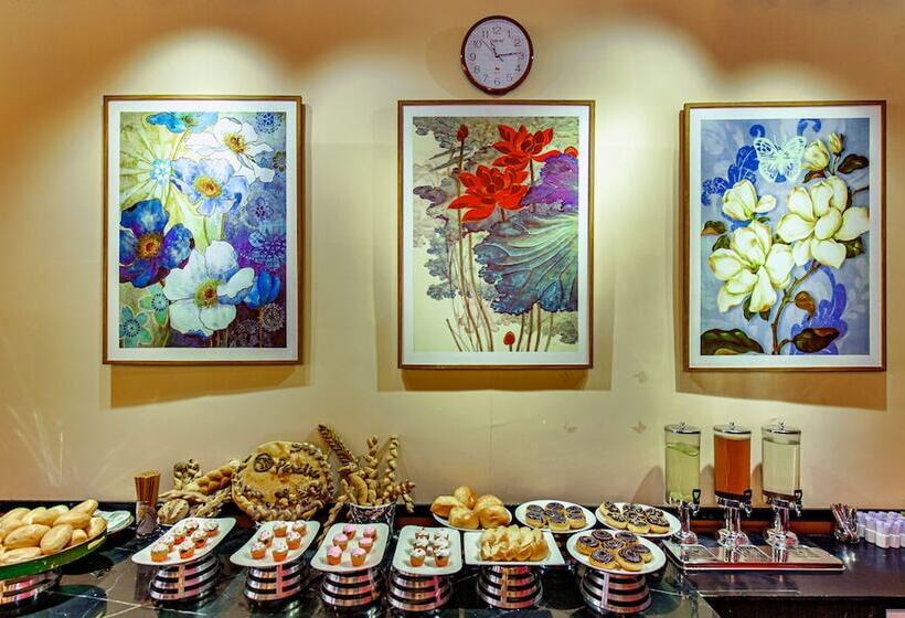 Paralia Hotel Nha Trang