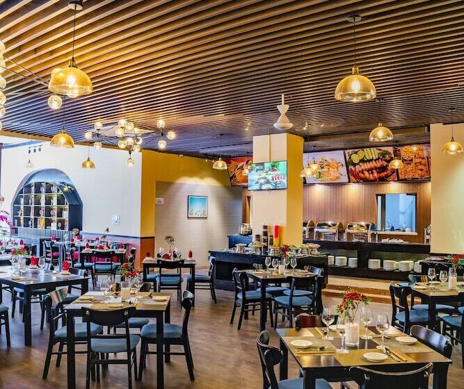 Paralia Hotel Nha Trang