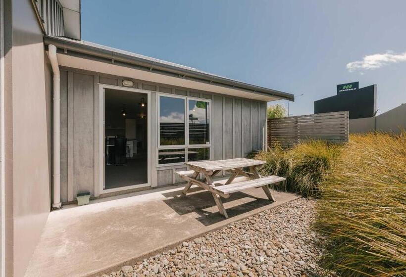 South Street West Motel