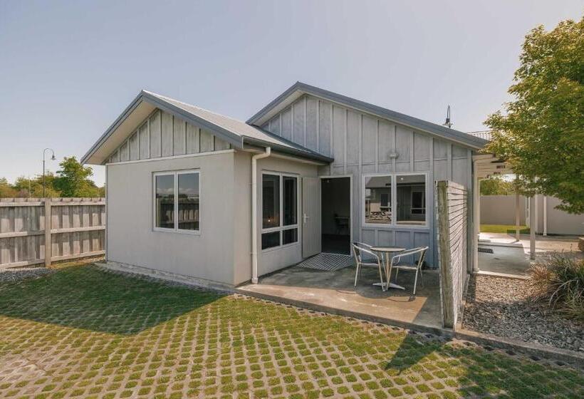 South Street West Motel