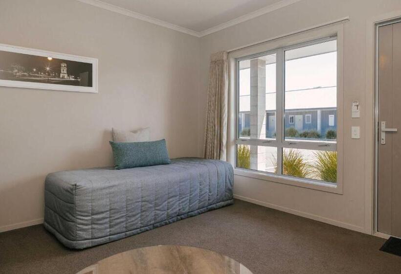 South Street West Motel