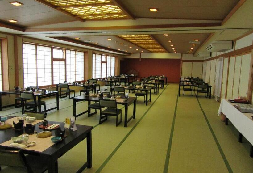 فندق Koganezaki Furofushi Onsen
