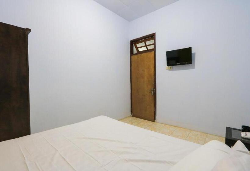 בית מלון כפרי Oyo Life 2724 Wisma Wijaya