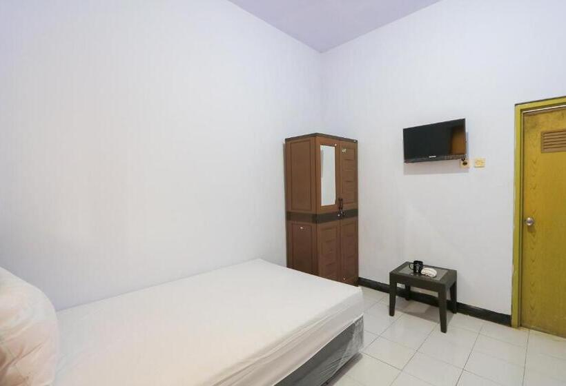 בית מלון כפרי Oyo Life 2724 Wisma Wijaya