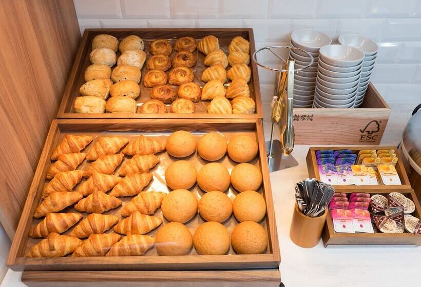 Super Hotel Anan Tomioka