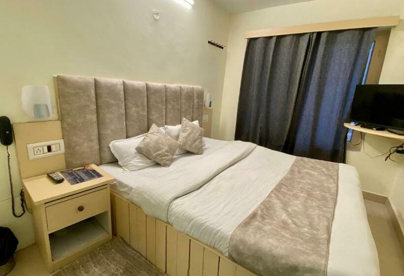 ホテル The Meadows Open Terrace Bonfire