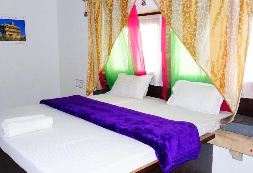 펜션 Bohemian Guest House