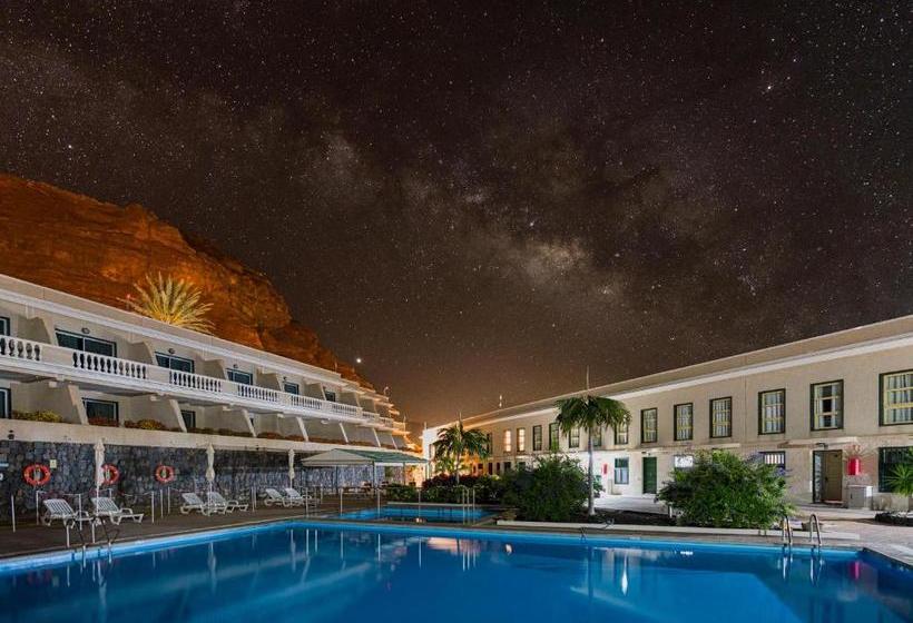 Apartamentos Charco Del Conde