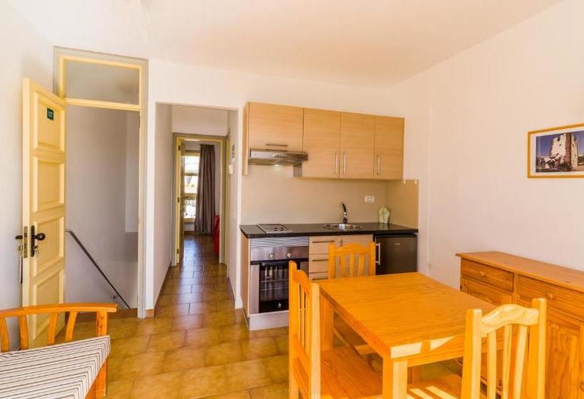 Apartamentos Charco Del Conde