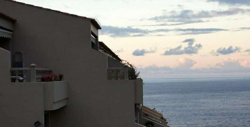 Apartamentos Playa De Los Roques