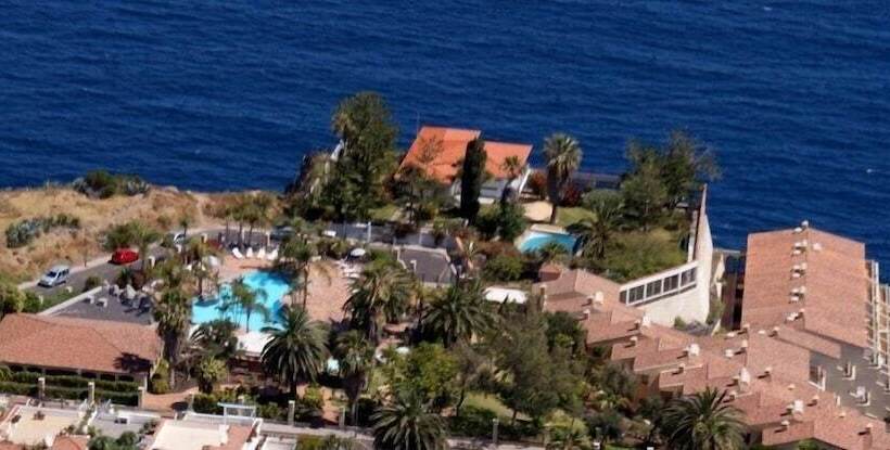 Apartamentos Playa De Los Roques