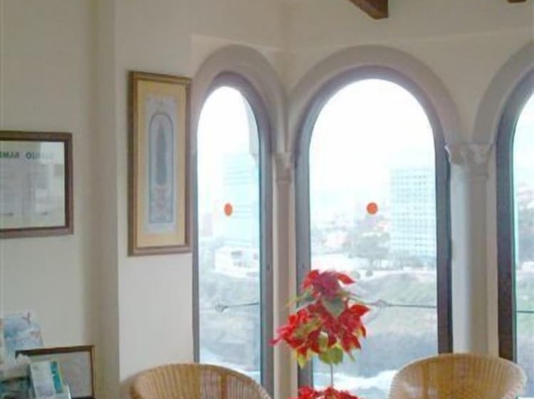 Apartamentos Playa De Los Roques