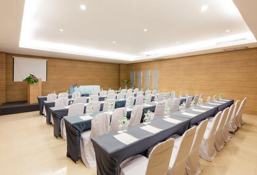استراحتگاه Blue Tara Hotel Krabi Ao Nang