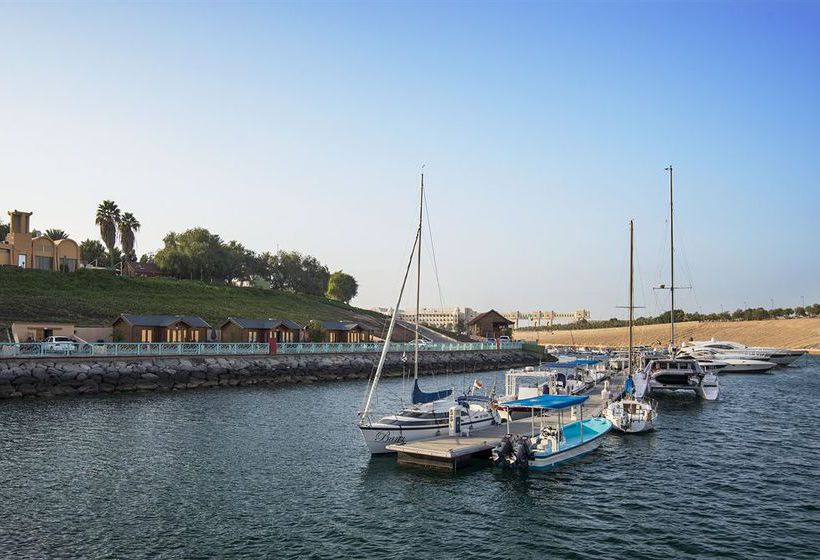 Отель Golden Tulip Al Jazira