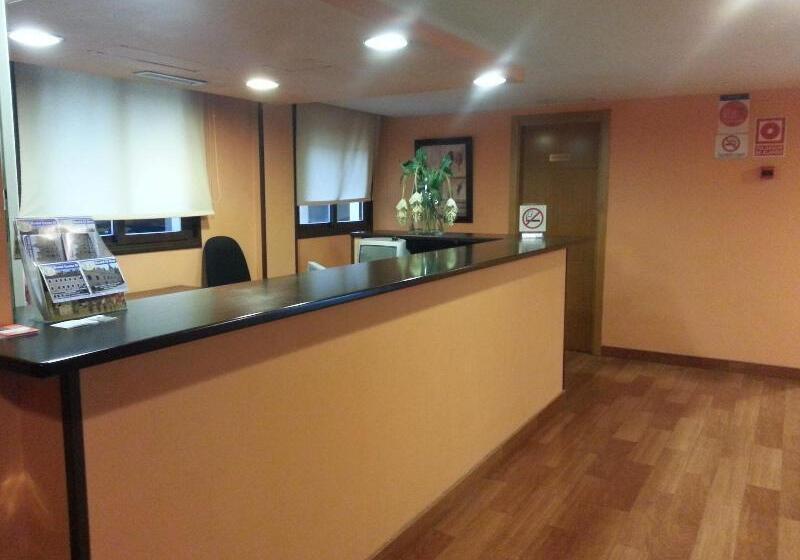 Hostal El Arco