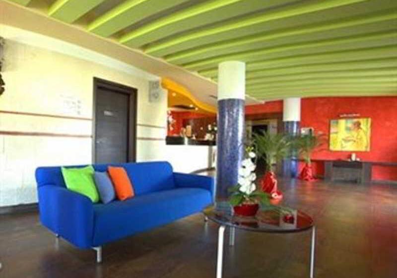 فندق Abalon Pompei Resort