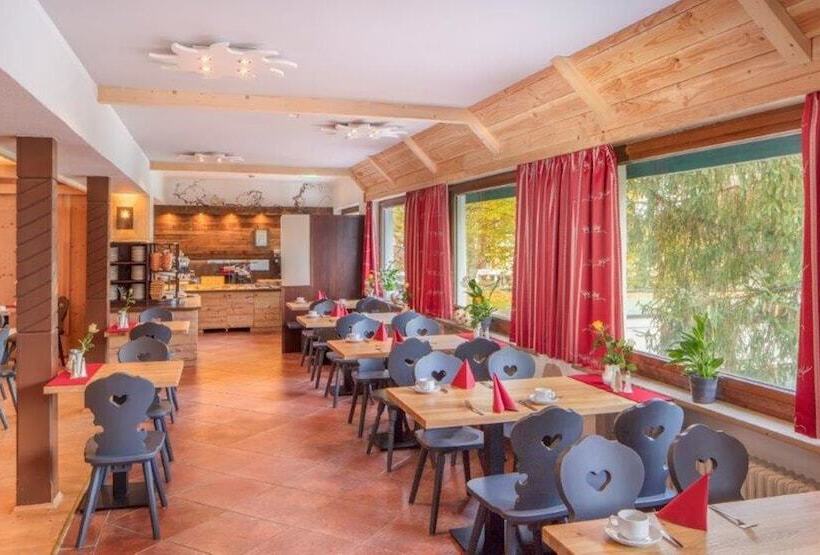 ホテル Alpensonne