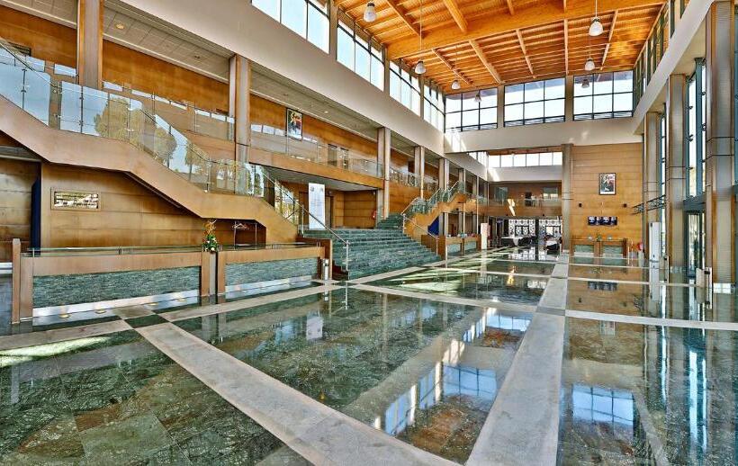 هتل L  Amphitrite Palace Resort & Spa