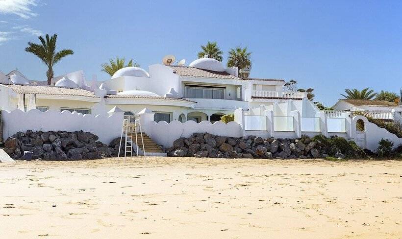 هتل L  Amphitrite Palace Resort & Spa