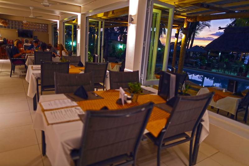 هتل Aquarius On The Beach