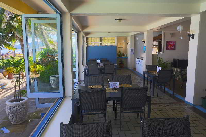 هتل Aquarius On The Beach