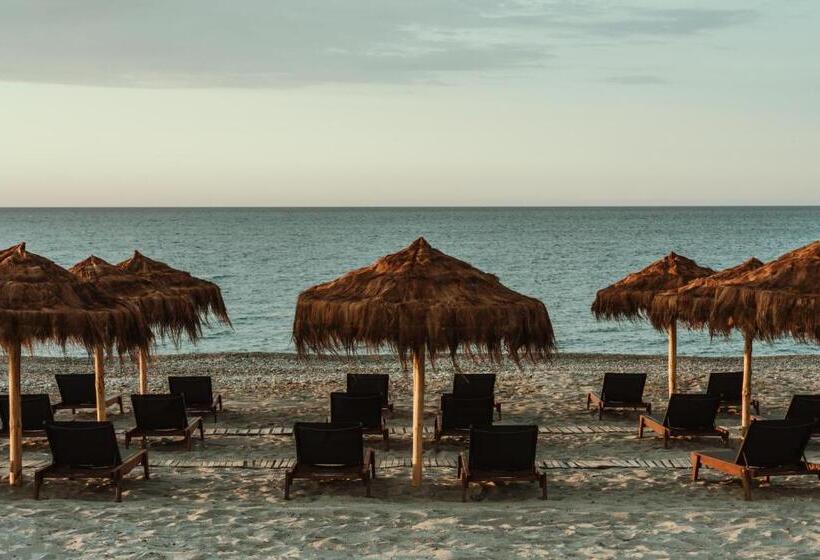 בית מלון כפרי Asterion Suites & Spa   Designed For Adults