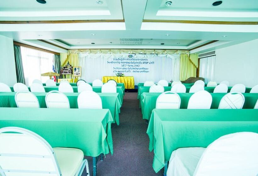 酒店 Ayutthaya River View