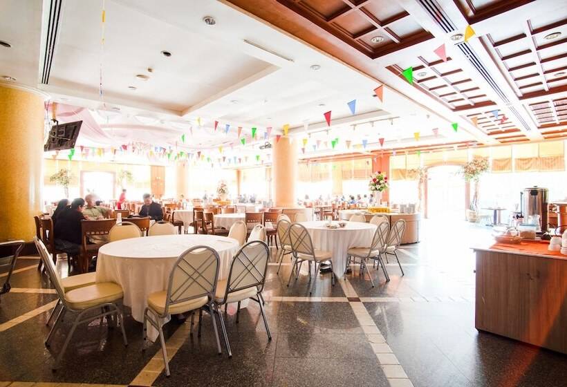 酒店 Ayutthaya River View