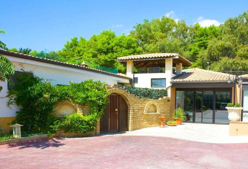 فندق Club   Baia Dei Gigli