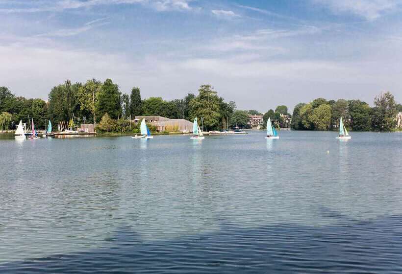 בית מלון כפרי Hôtel Barrière Le Grand Hôtel Enghien Les Bains