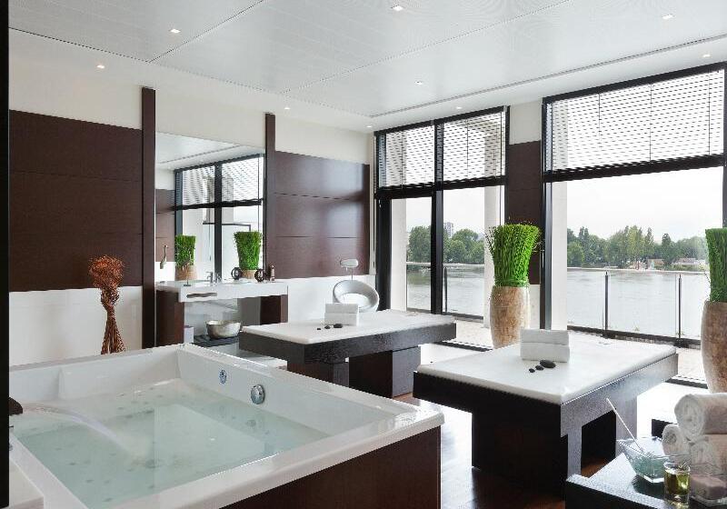 בית מלון כפרי Hôtel Barrière Le Grand Hôtel Enghien Les Bains