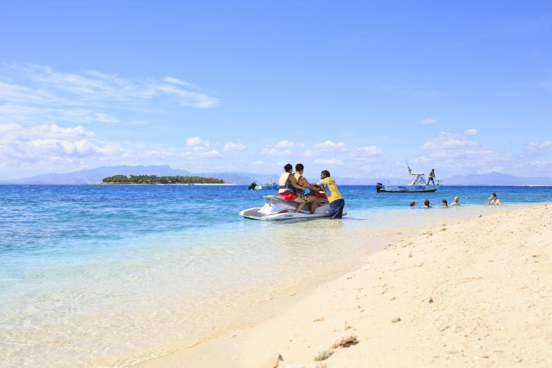 בית מלון כפרי Beachcomber Island Resort