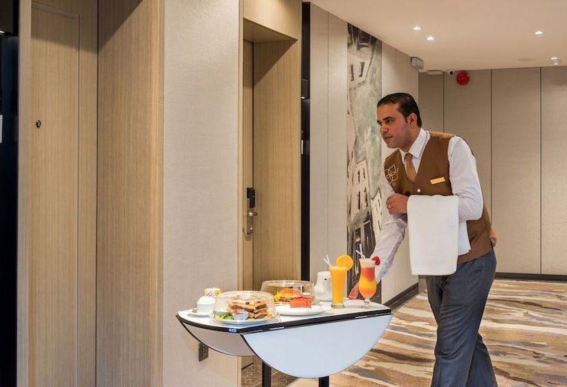 هتل Boudl Al Corniche