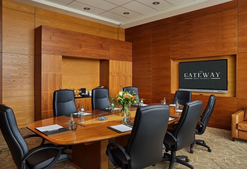 בית מלון כפרי The Gateway