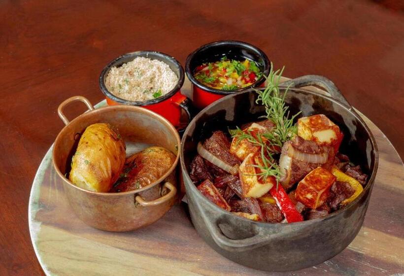 ホテル Deville Prime Porto Alegre