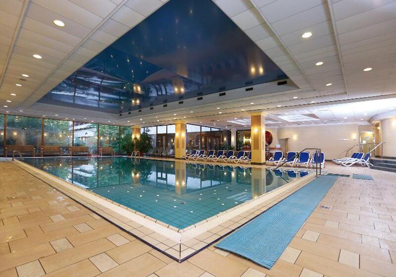 ホテル Ensana Grand Margaret Island