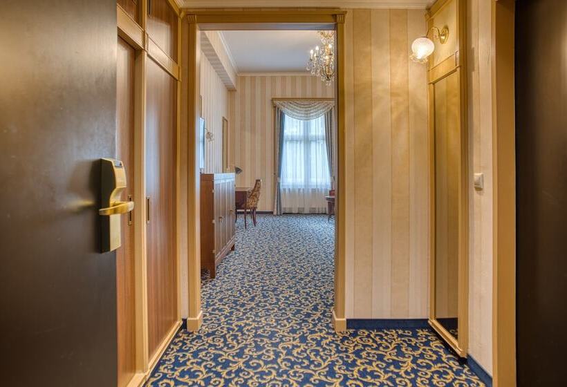 ホテル Ensana Grand Margaret Island