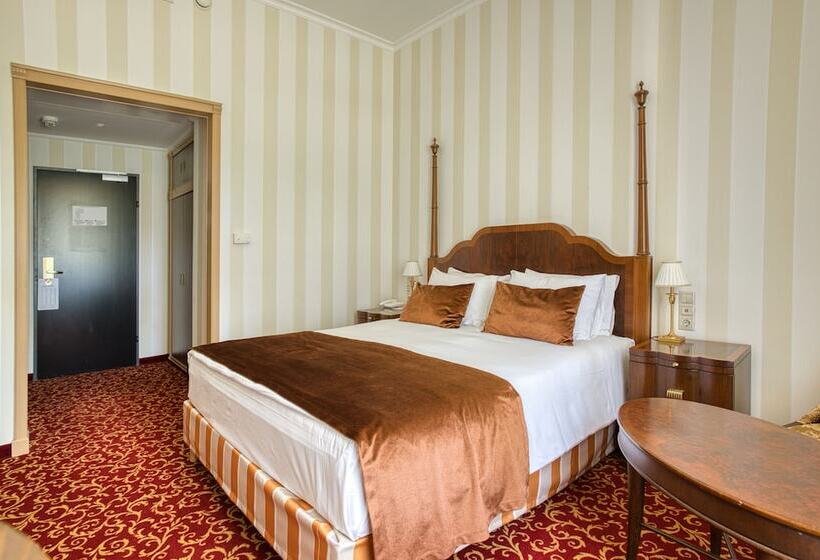 ホテル Ensana Grand Margaret Island