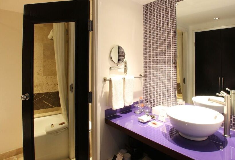 酒店 Fiesta Inn Cuautitlan