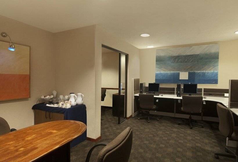 호텔 Fiesta Inn Poza Rica