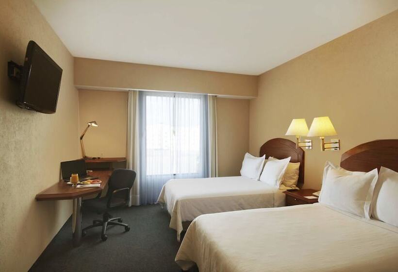 호텔 Fiesta Inn Poza Rica