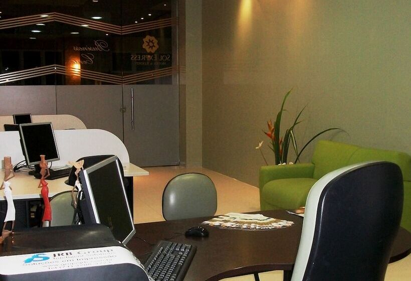 Gran Hotel Stella Maris Urban Resort & Conventions