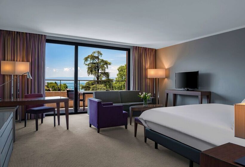 ホテル Hilton Evianlesbains