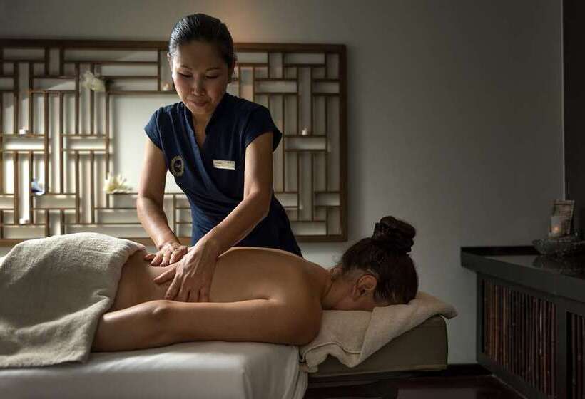 ホテル Hilton Evianlesbains