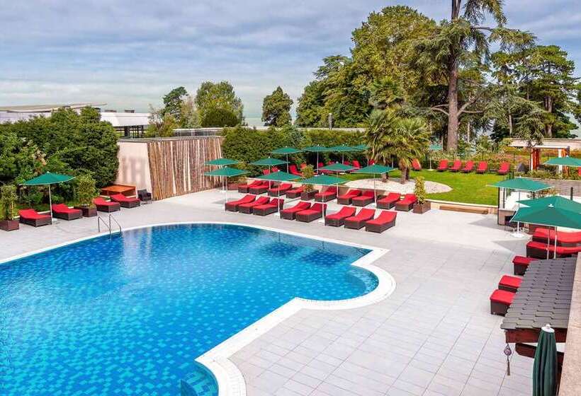 ホテル Hilton Evianlesbains