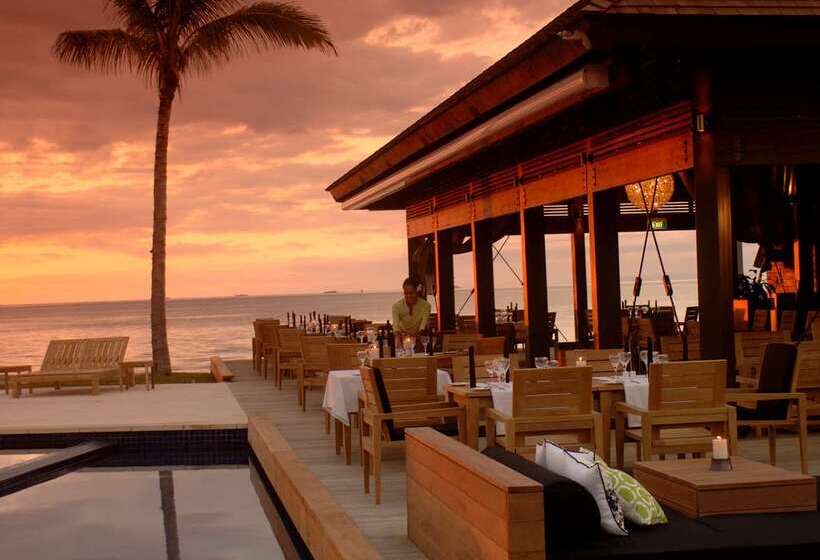 هتل Hilton Fiji Beach Resort And Spa